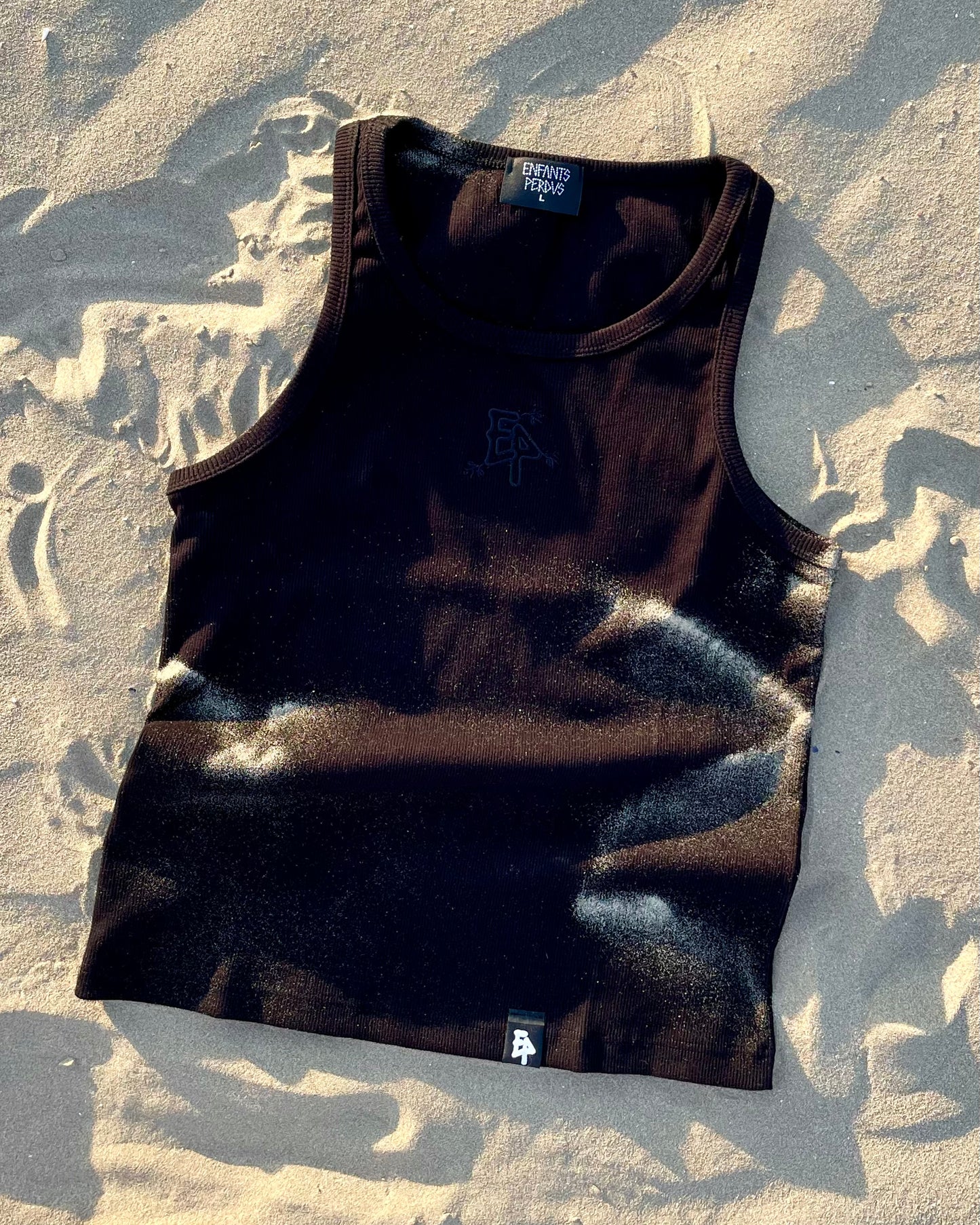 Canotta nera con ricamo nero