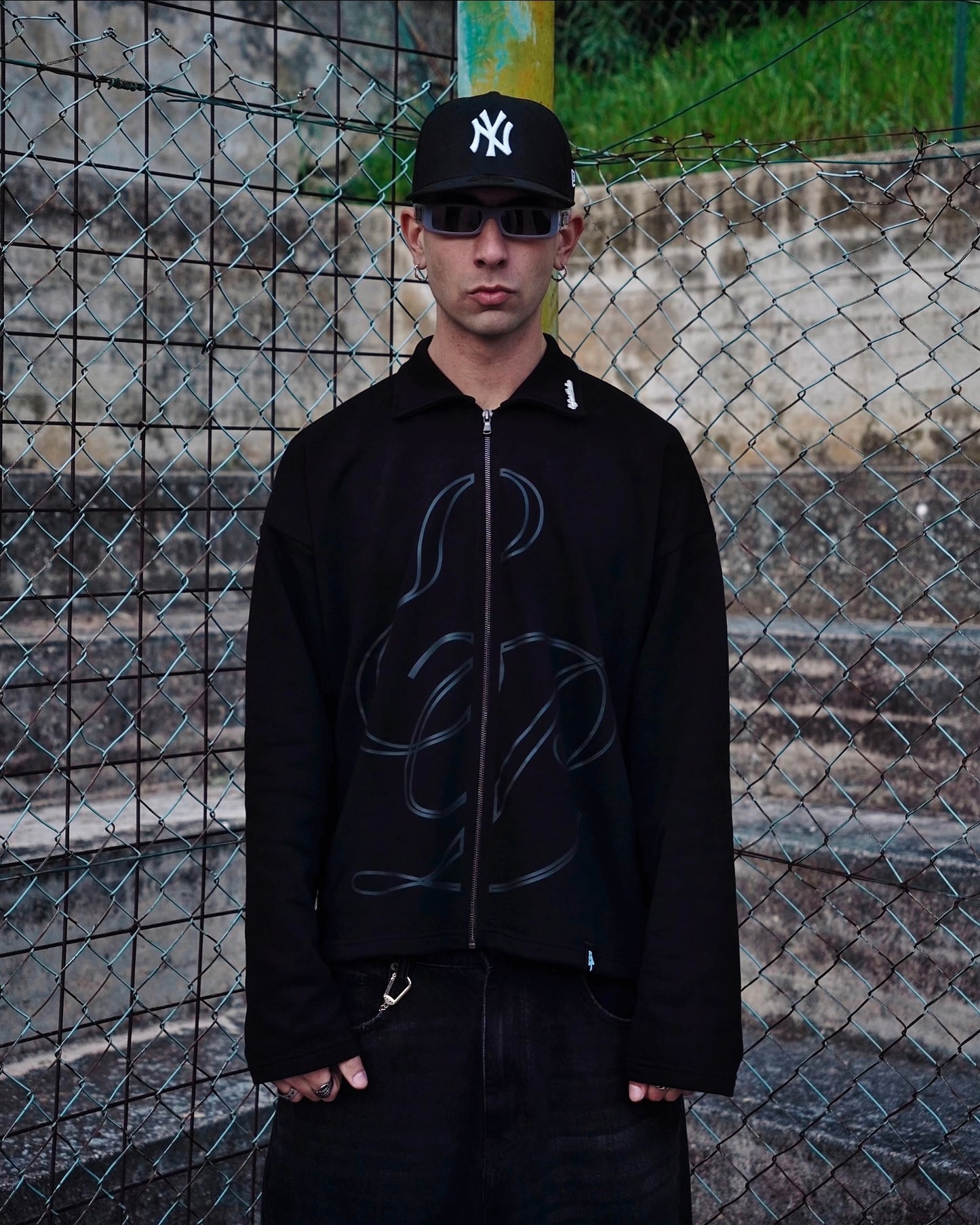 Workjacket Nera - “need people who stay”