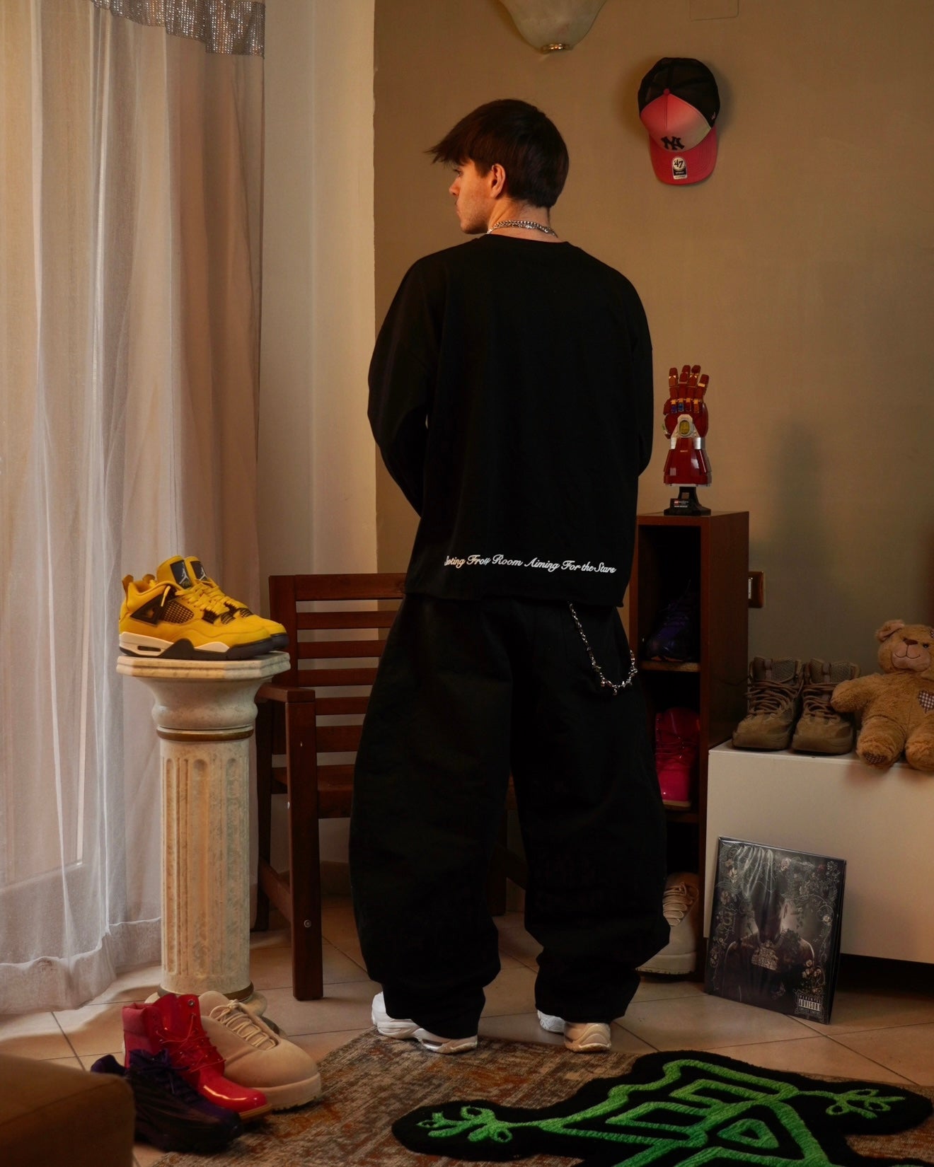 LongSleeve Nera - “Shooting From my Room, Aiming For the Star”